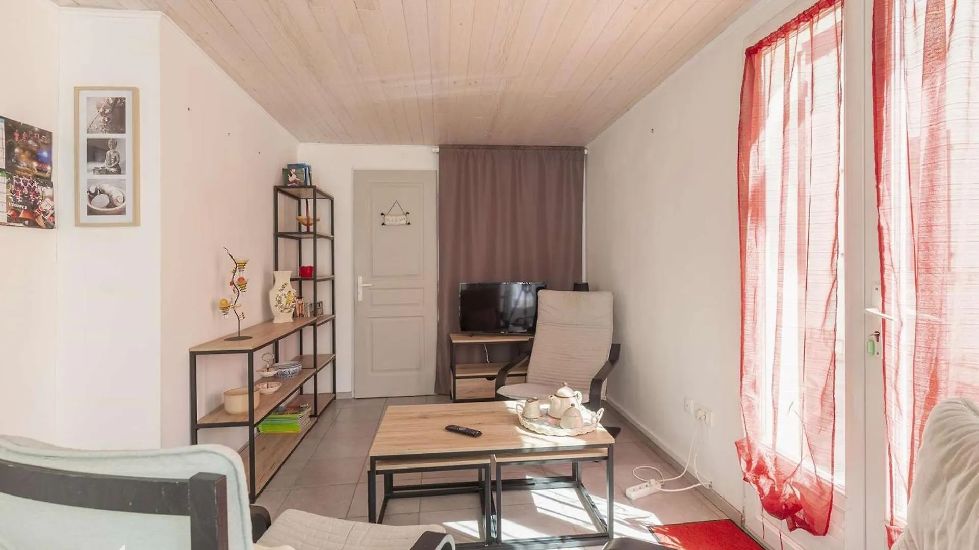 Appartement T3 climatisé avec parking et WiFi, proche des Thermes - FR-1-841-58 Cazaubon 公寓 巴布通莱班
